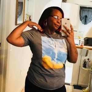 Meet your Posher, Latoya